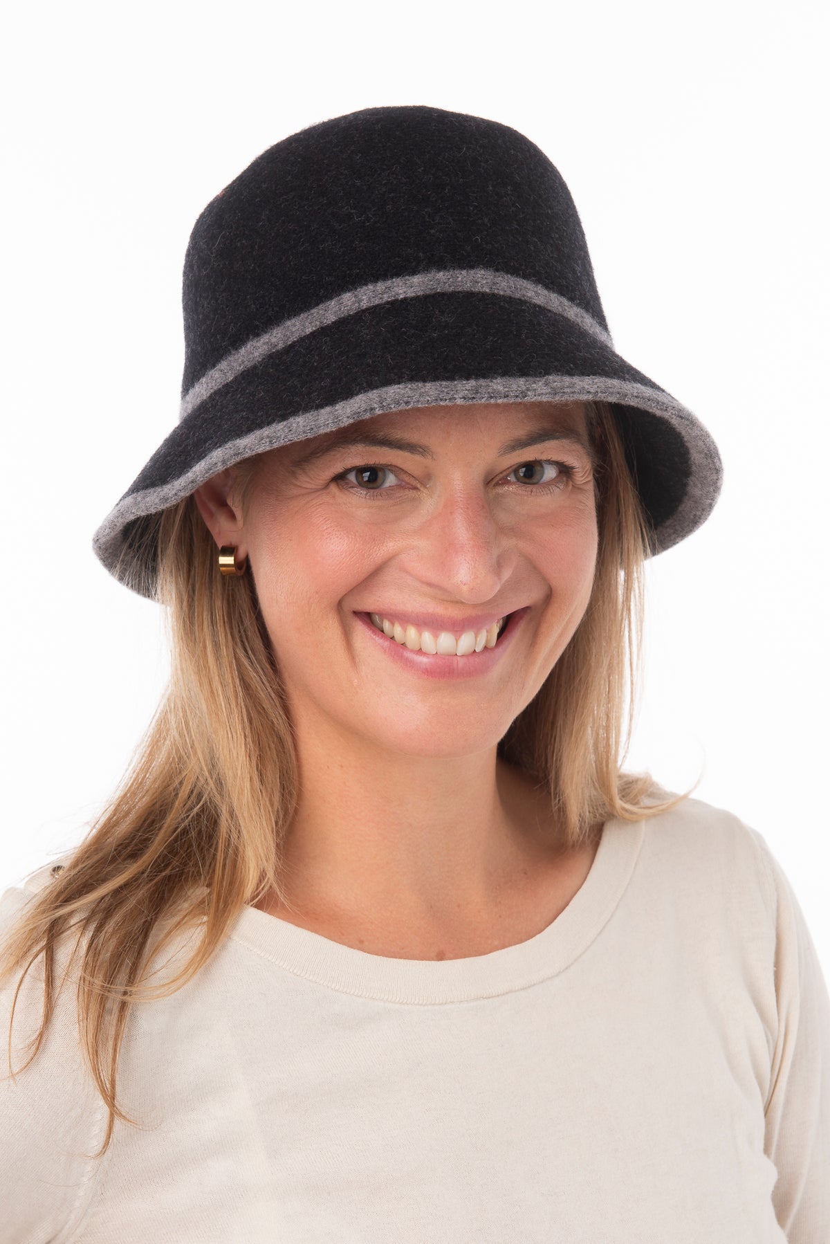 Bianca Black/Grey Bucket Hat