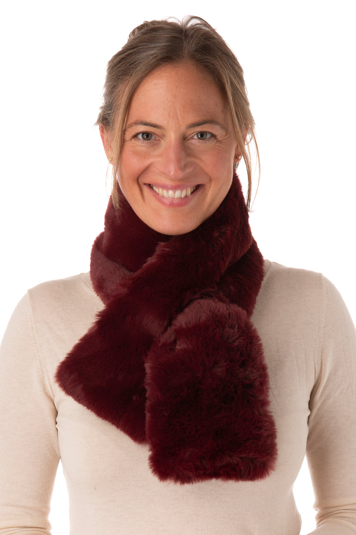 Fiori Burgundy Tippet