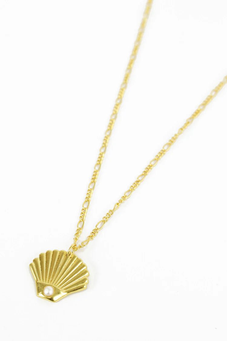 Art Deco Shell Necklace