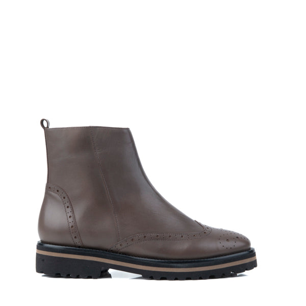 Kamik hotsell chelsea boots